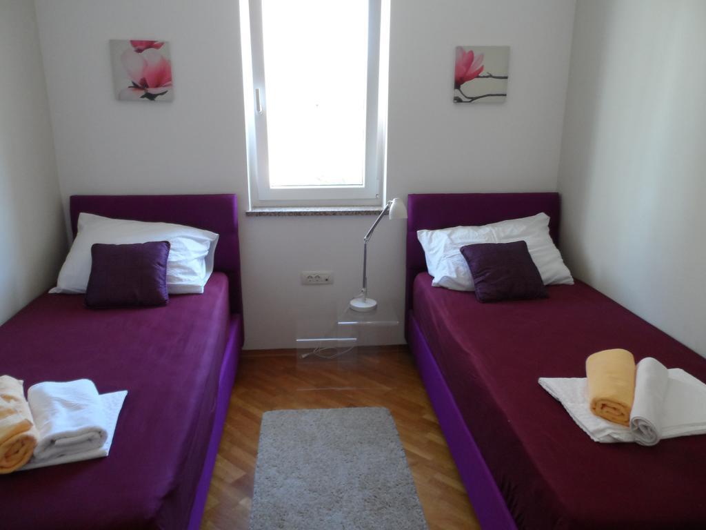 Apartment Soni A4 Krk Town Eksteriør billede
