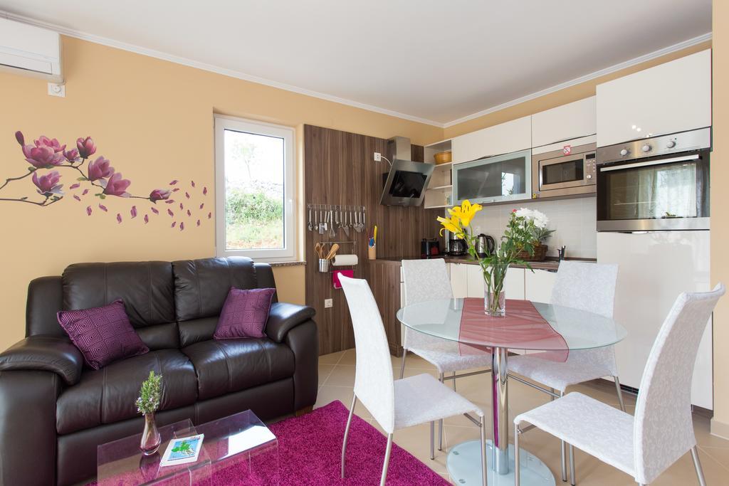 Apartment Soni A4 Krk Town Eksteriør billede